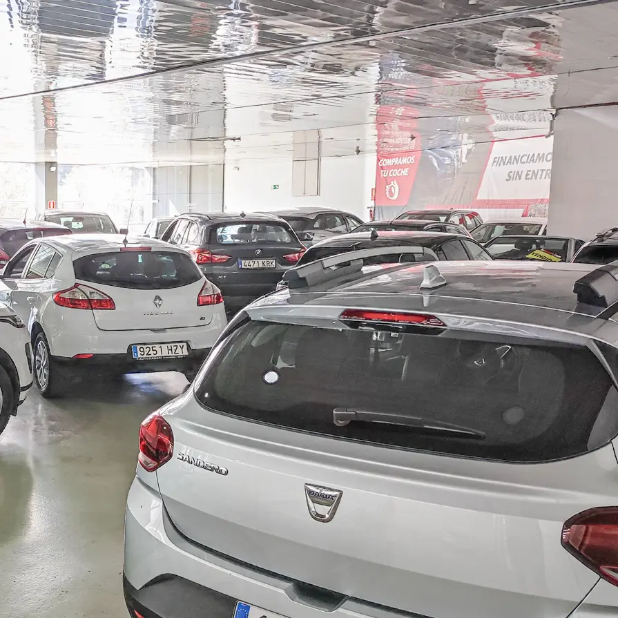 HR Motor - Concesionario de coches de segunda mano en Manresa - 7