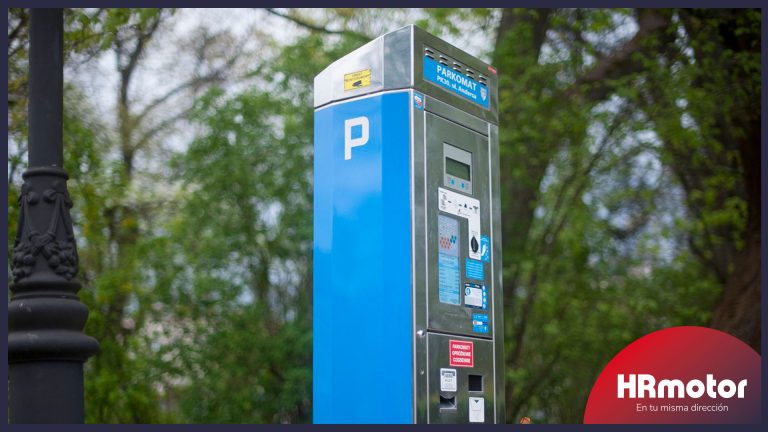 Qué coches no pagan por aparcar en zona azul