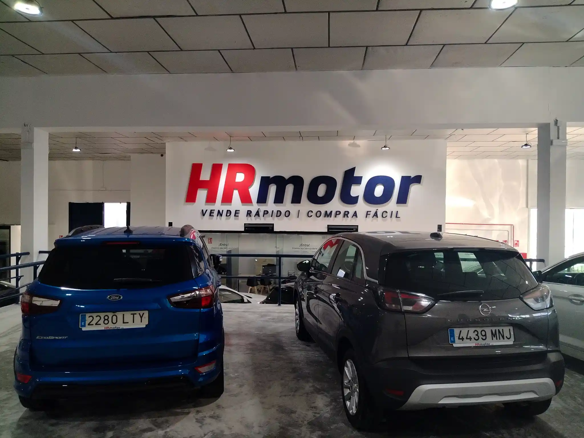 HR Motor - Concesionario de coches de segunda mano en Alcalá de Guadaíra - 2