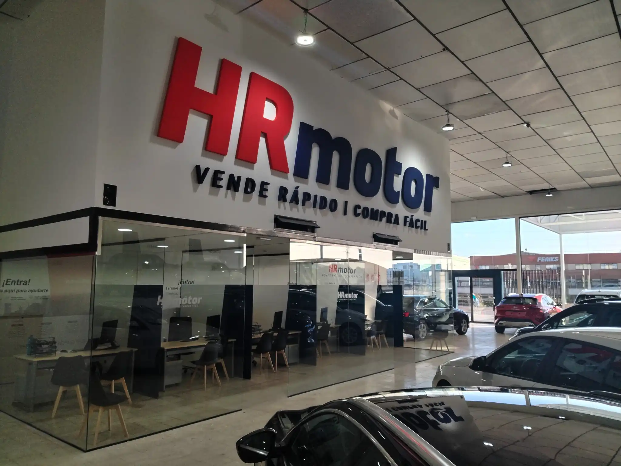 HR Motor - Concesionario de coches de segunda mano en Alcalá de Guadaíra - 6