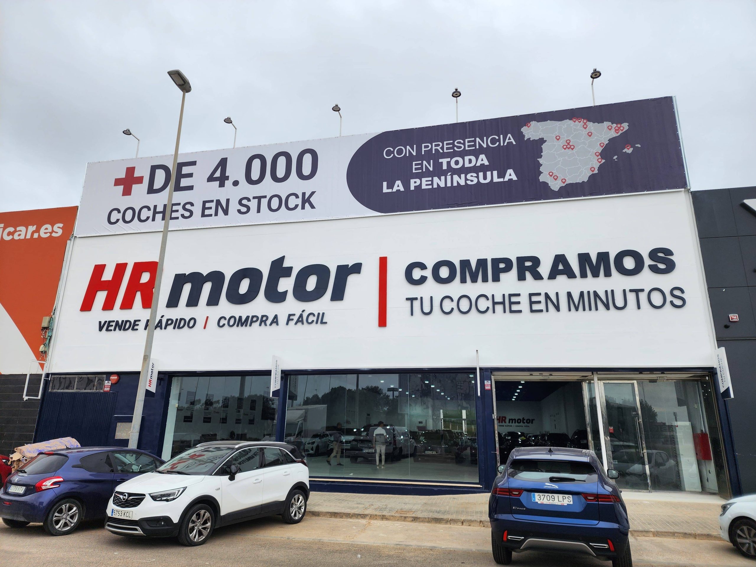 HR Motor - Concesionario de coches de segunda mano en Valencia Sedavi - 1