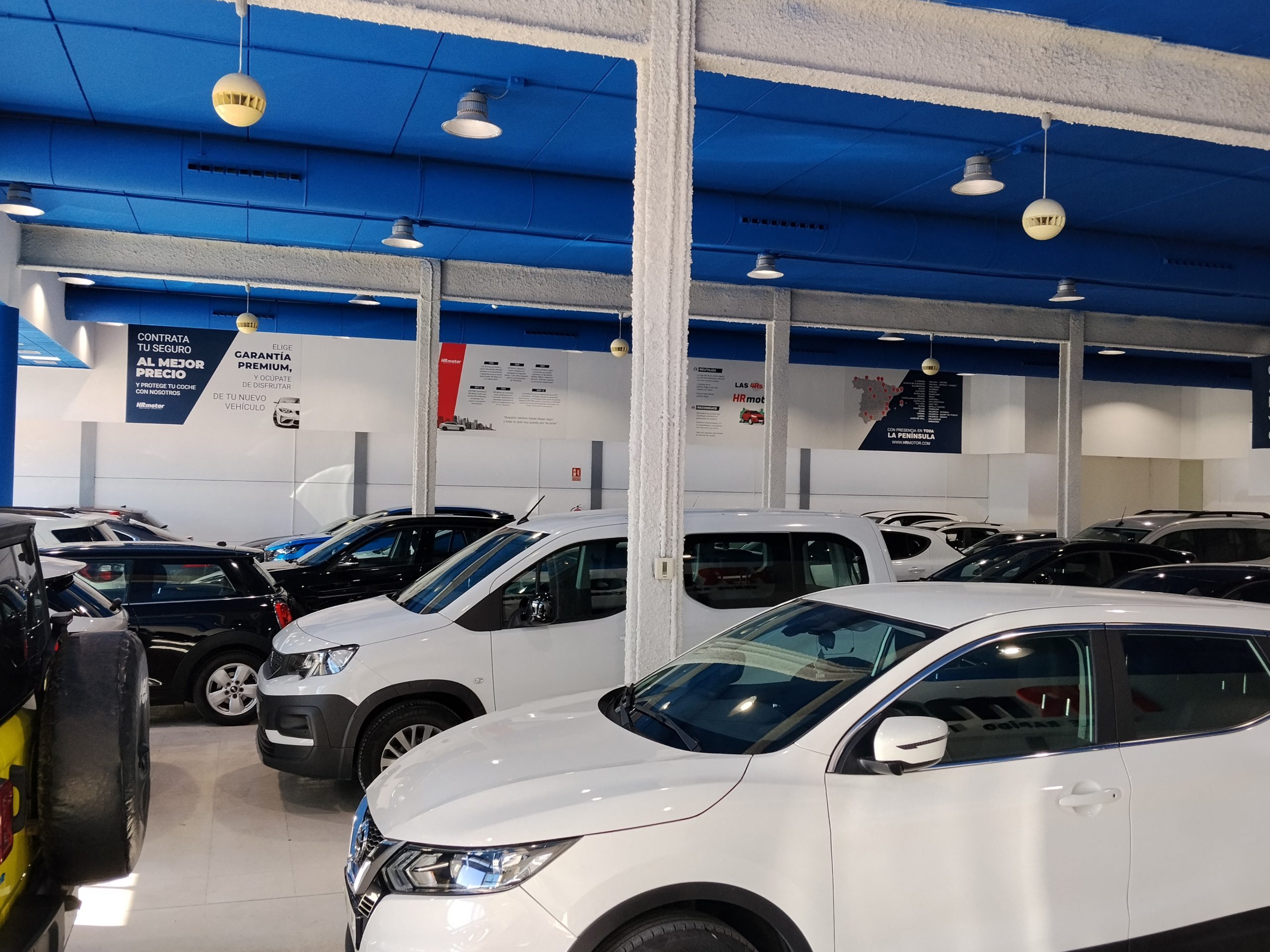 HR Motor - Concesionario de coches de segunda mano en Alcoy - 2