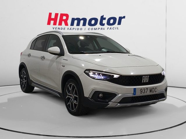 Fiat Tipo 1.5 GSE Mild-Hybrid Cross