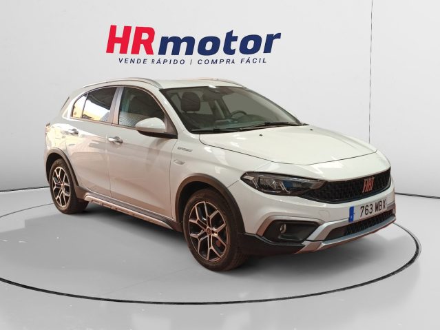 Fiat Tipo 1.5 MHEV Cross