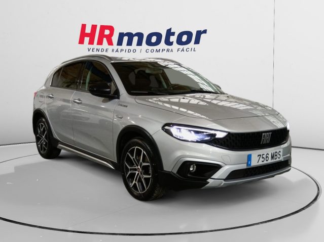 Fiat Tipo 1.6 Multijet Cross