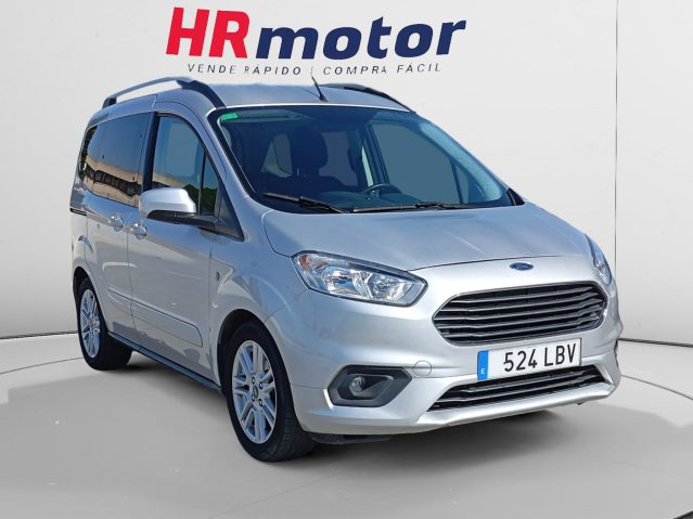 Ford Tourneo Courier 1.0 EcoBoost Titanium