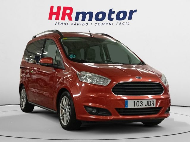 Ford Tourneo Courier 1.0 EcoBoost Titanium