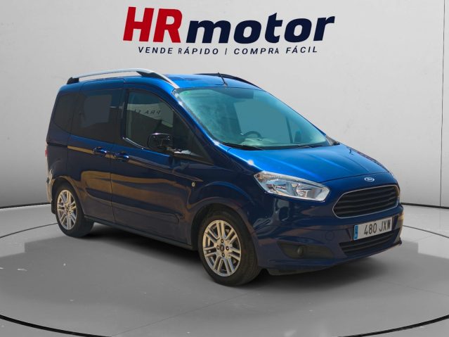 Ford Tourneo Courier 1.0 EcoBoost Titanium