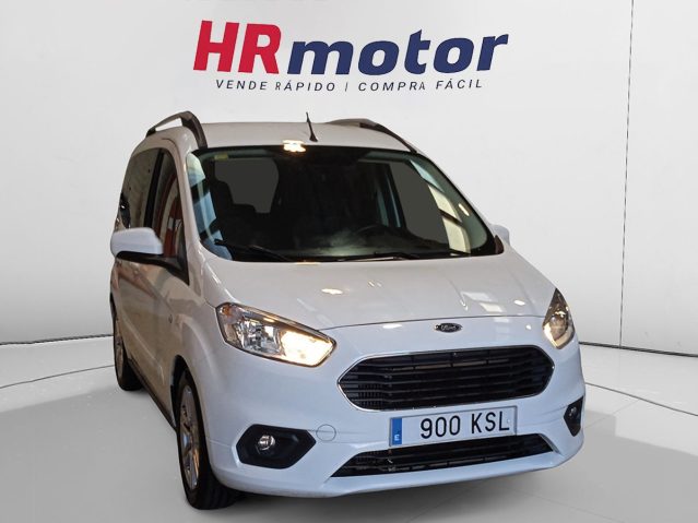 Ford Tourneo Courier 1.0 EcoBoost Titanium