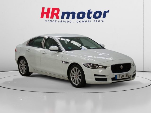 Jaguar XE 20d Pure