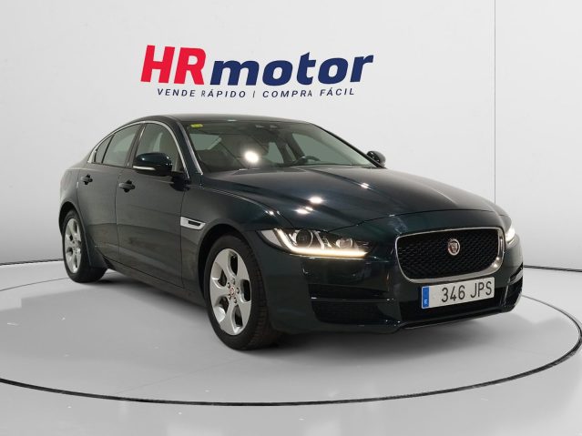 Jaguar XE 20d Pure