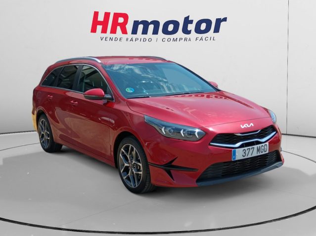 Kia Ceed 1.5 T-GDI MHEV Tech