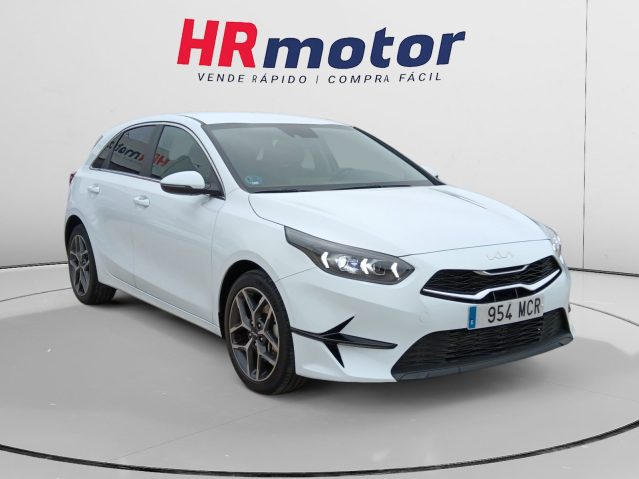 Kia Ceed 1.5 T-GDI Mild-Hybrid Tech