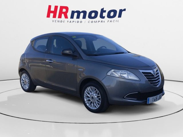 Lancia Ypsilon 1.2 8V 30 Aniversario