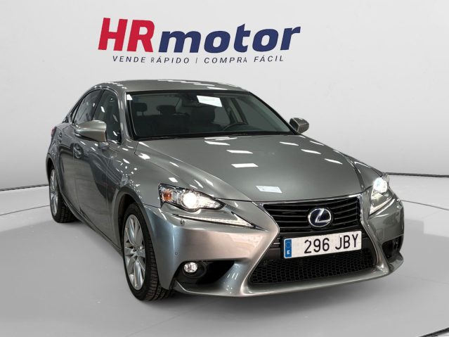 Lexus IS 300h Hybrid Drive