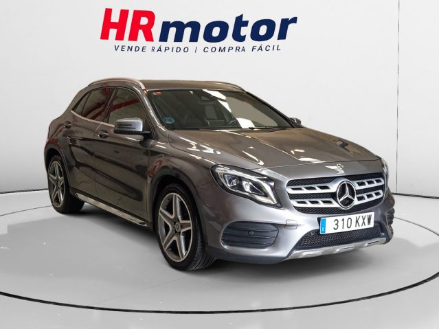 Mercedes-Benz Clase GLA 180 AMG Line