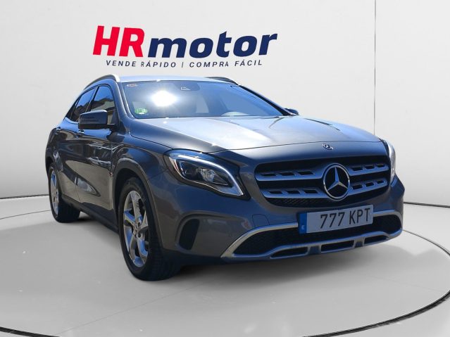 Mercedes-Benz GLA 180 Urban