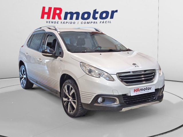 Peugeot 2008 1.2 PureTech Crossway