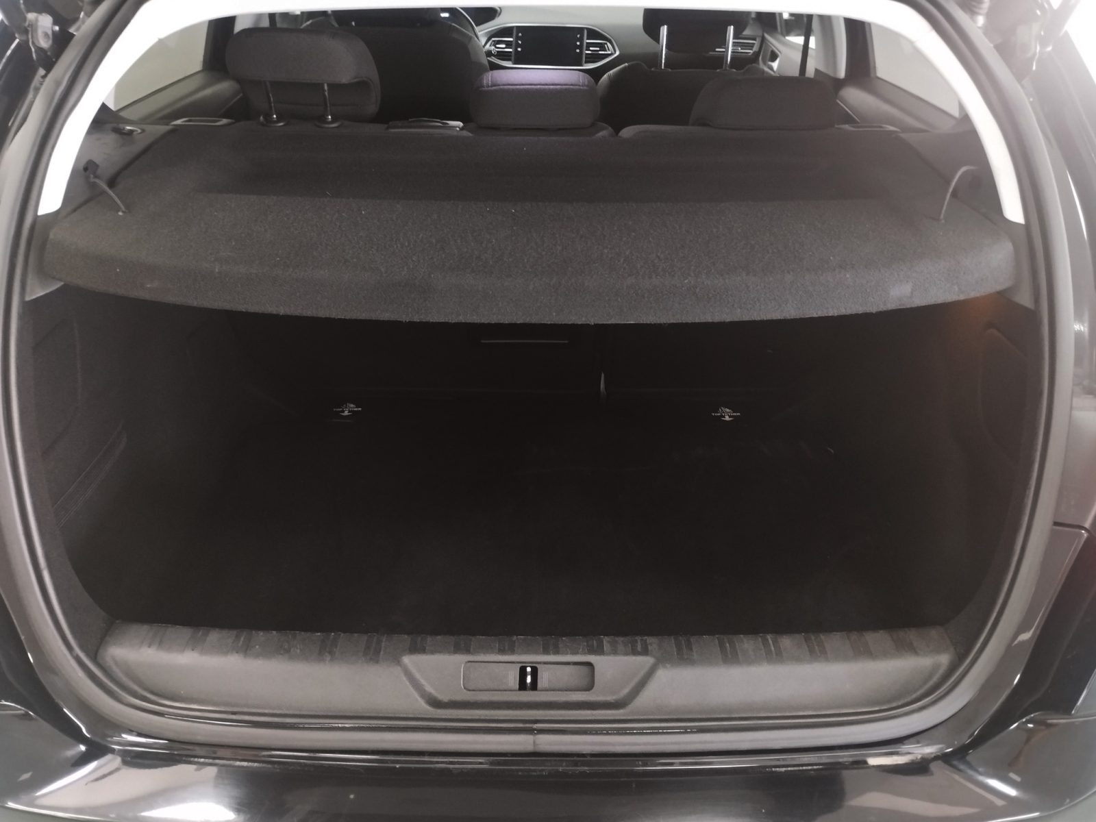 Alfombrilla de maletero terciopelo Peugeot 308 PLUG-IN HYBRID (P5
