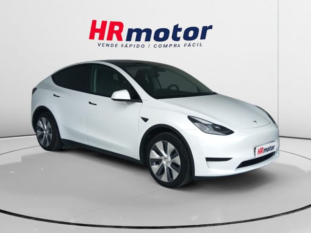 Tesla Model Y Standard RWD