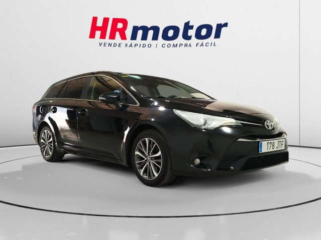 Toyota Avensis Touring Sport 2.0 D-4D Advance
