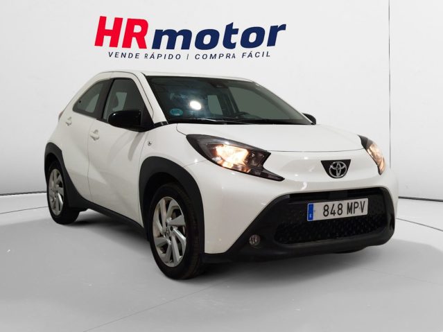 Toyota Aygo X 1.0 VVTI Play