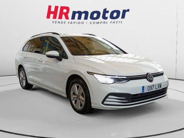 Volkswagen Golf 1.0 eTSI Life