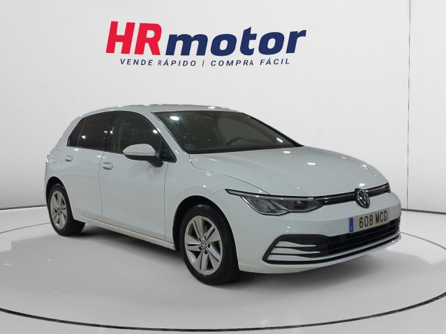 Volkswagen Golf 1.0 eTSI Life