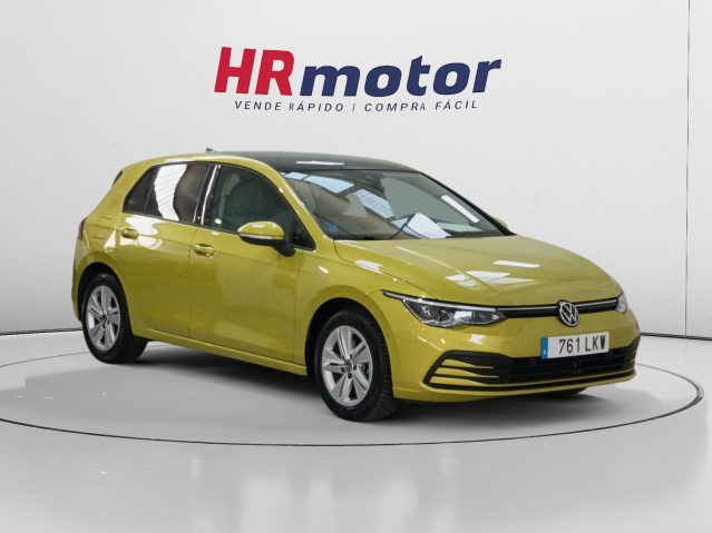 Volkswagen Golf 1.5 eTSI Life