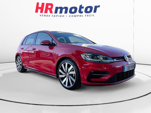 Volkswagen Golf 1.5 TSI Sport R-Line