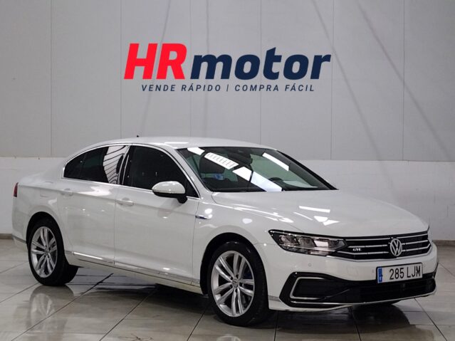 Volkswagen Passat 1.4 TSI Hybrid GTE Volkswagen Passat 1.4 TSI Hybrid GTE
