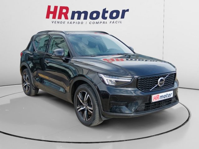 Volvo XC40 B3 Plus Dark