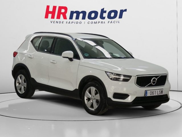 Volvo XC40 T2 2WD Momentum Core